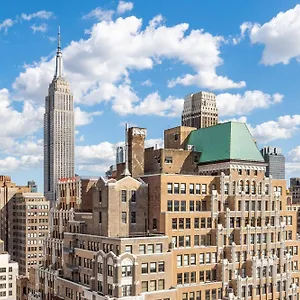 מלון Courtyard By Marriott Times Square West
